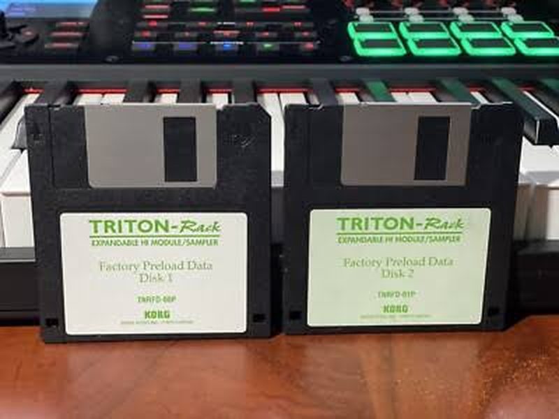 Korg Triton front panel showing DISK mode and floppy drive