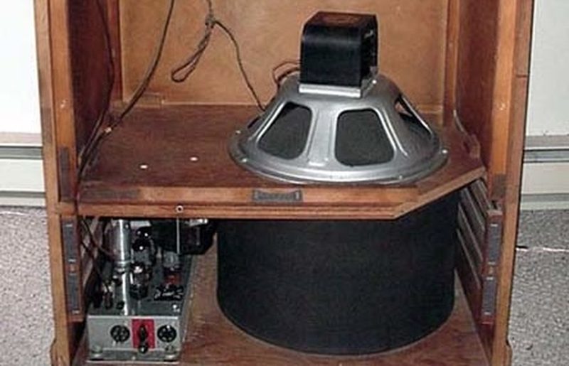 Leslie speaker cabinet open showing rotor assembly and drive motor